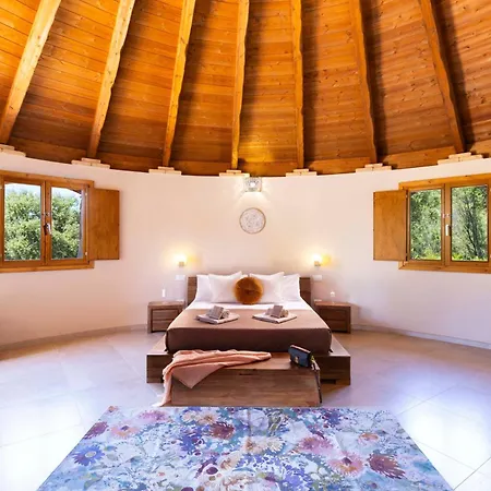 Chalet Pinnettu Sa Rosa *